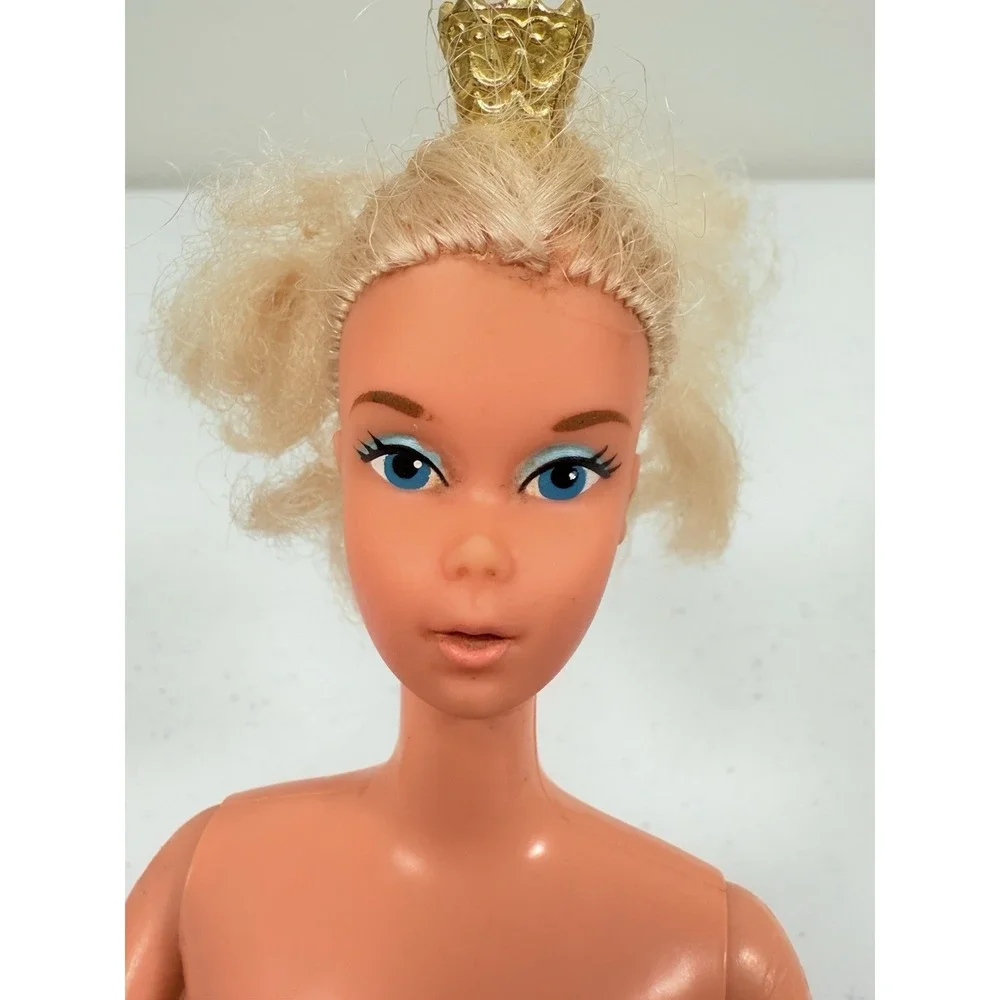 Vintage 1975 Ballerina Barbie Doll #9093 NUDE with bendable legs READ